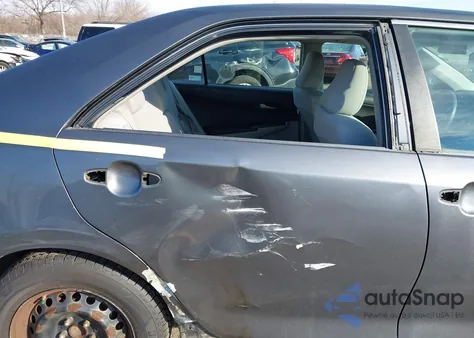 2012 Toyota Camry Le z USA, uszkodzony, nr VIN 4T1BF1FK9CU004689